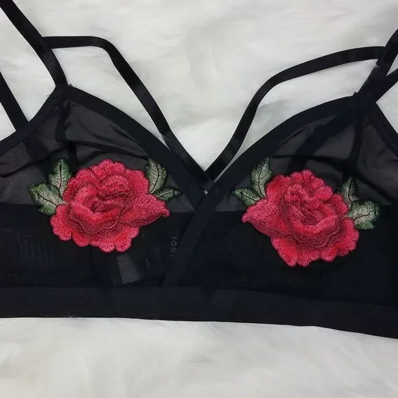 Torrid Unlined Mesh Rose Applique Bralette - Torrid Size 1 - Picture 2 of 4